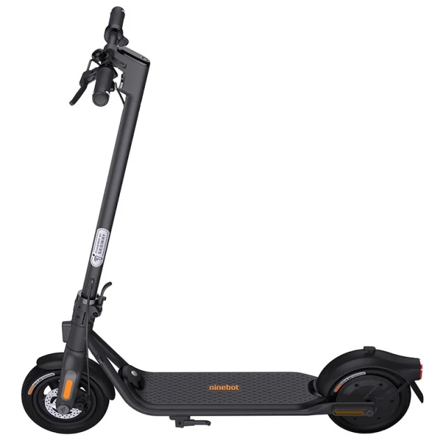 Segway električni romobil Ninebot Kickscooter F2 – Punjenje i odlaganje