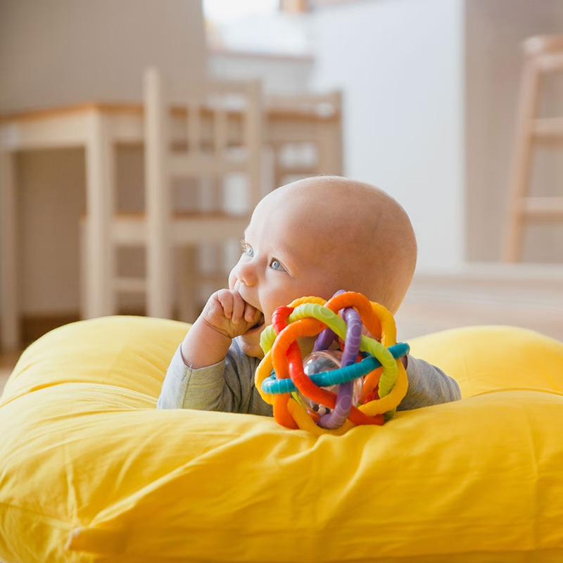 Playgro zvečka sa lopticom Bendy Ball 6m+ – prikaz 3