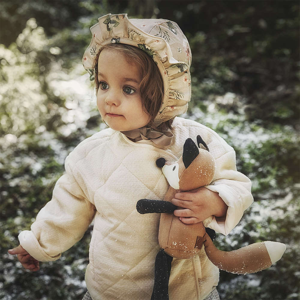 Elodie Winter Bonnet – zimska kapica za bebe 0–3m, Meadow Blossom