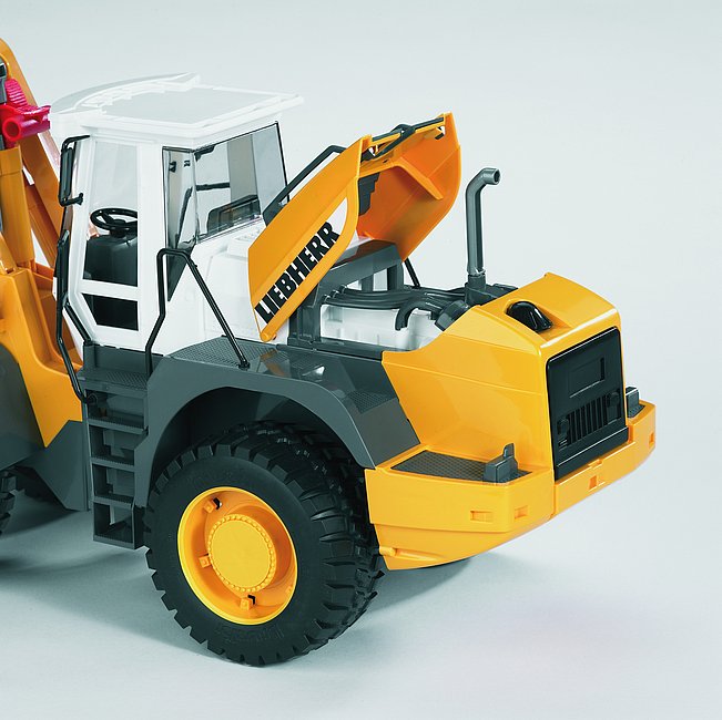 Bruder Liebherr bager 2430 – prikaz 4