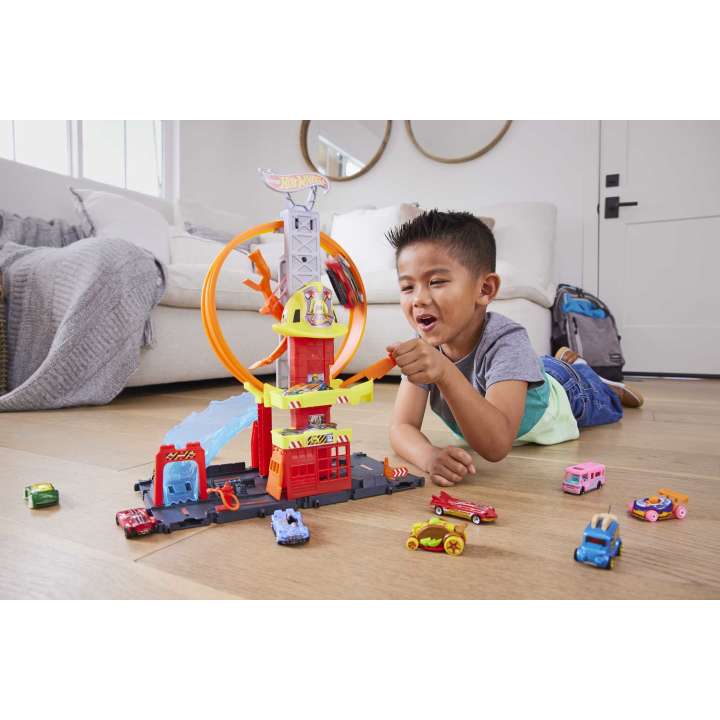 Hot Wheels City set za igru vatrogasna rampa – prikaz 2