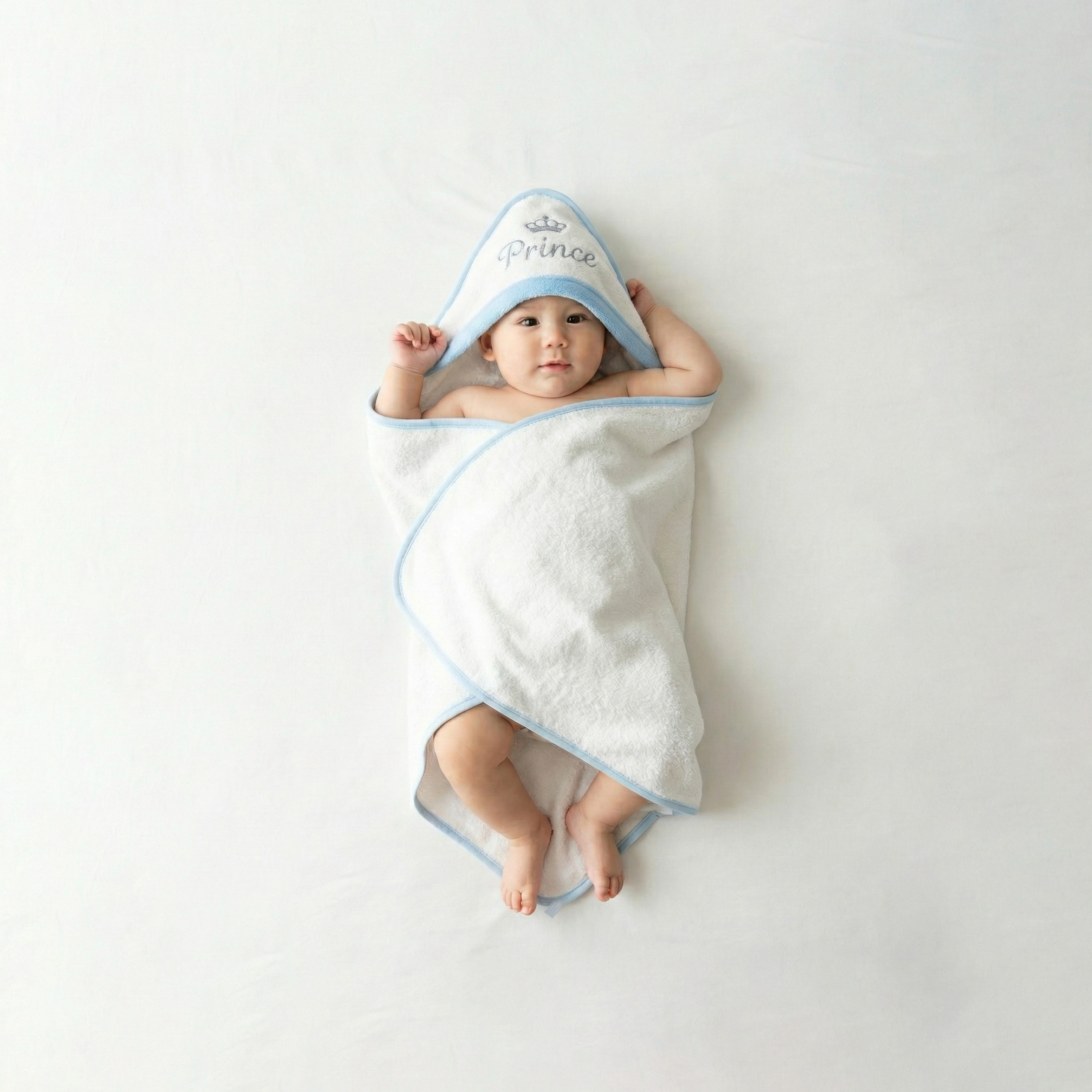 Cangaroo peškir za bebe s kapuljačom Cute Prince, plava, 75 × 75 cm – detalj 2
