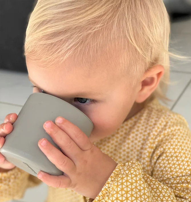 Minikoioi mini čaša / žuta prikaz 3
