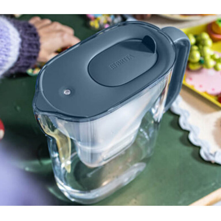 Brita Style Essential bokal za filtriranje vode 2,4 l plavi + 2 GRATIS filtera prikaz 8
