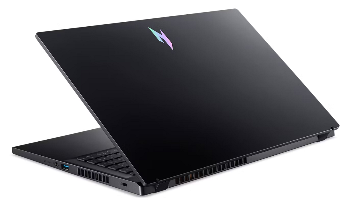 Acer Nitro V 15 ekran i tastatura
